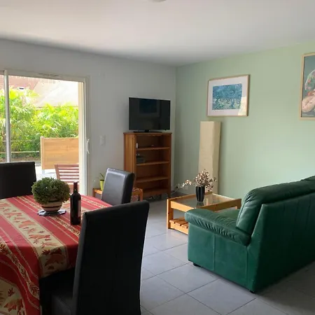 Ty Green, Maison De Avec Piscine Partagée En Campagne Proche De Pau Serres-Castet
