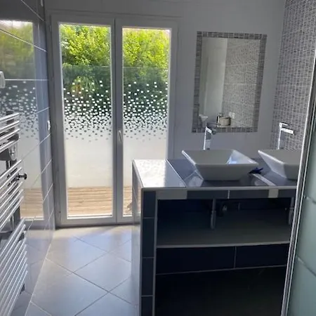 Ty Green, Maison De Avec Piscine Partagée En Campagne Proche De Pau * Serres-Castet